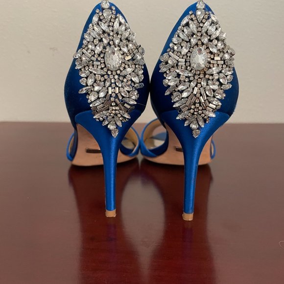 Brand: Badgley Mischka Maxine Satin Pumps - Picture 3 of 6